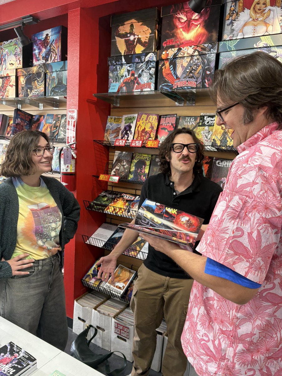 CBCCPodcast's tweet image. Having a totally normal & not staged at all conversation with @aubreysitterson at @cparadize_pas in Pasadena, CA.