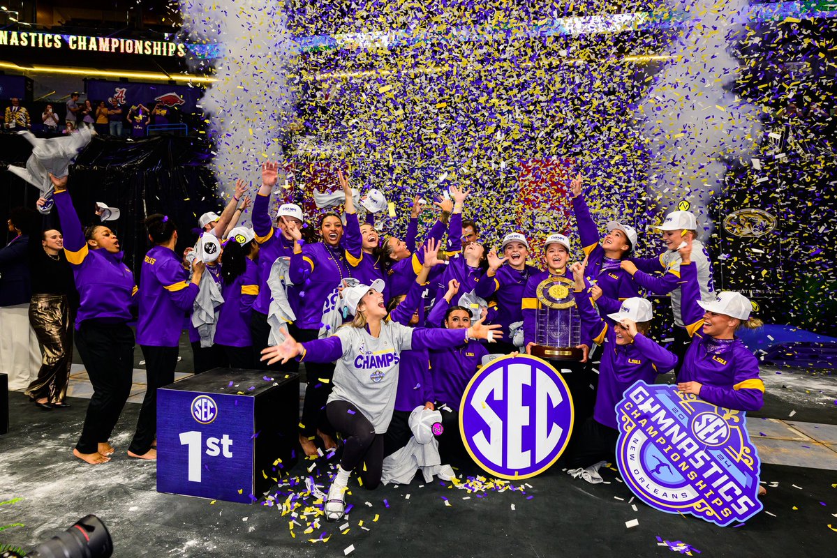 LSUgym's tweet image. Thinking about the last time we were in the @SmoothieKingCtr 🥰
We’ll see y’all in Nola again soon for the 2025 U.S. Gymnastics Championships on August 7-10!