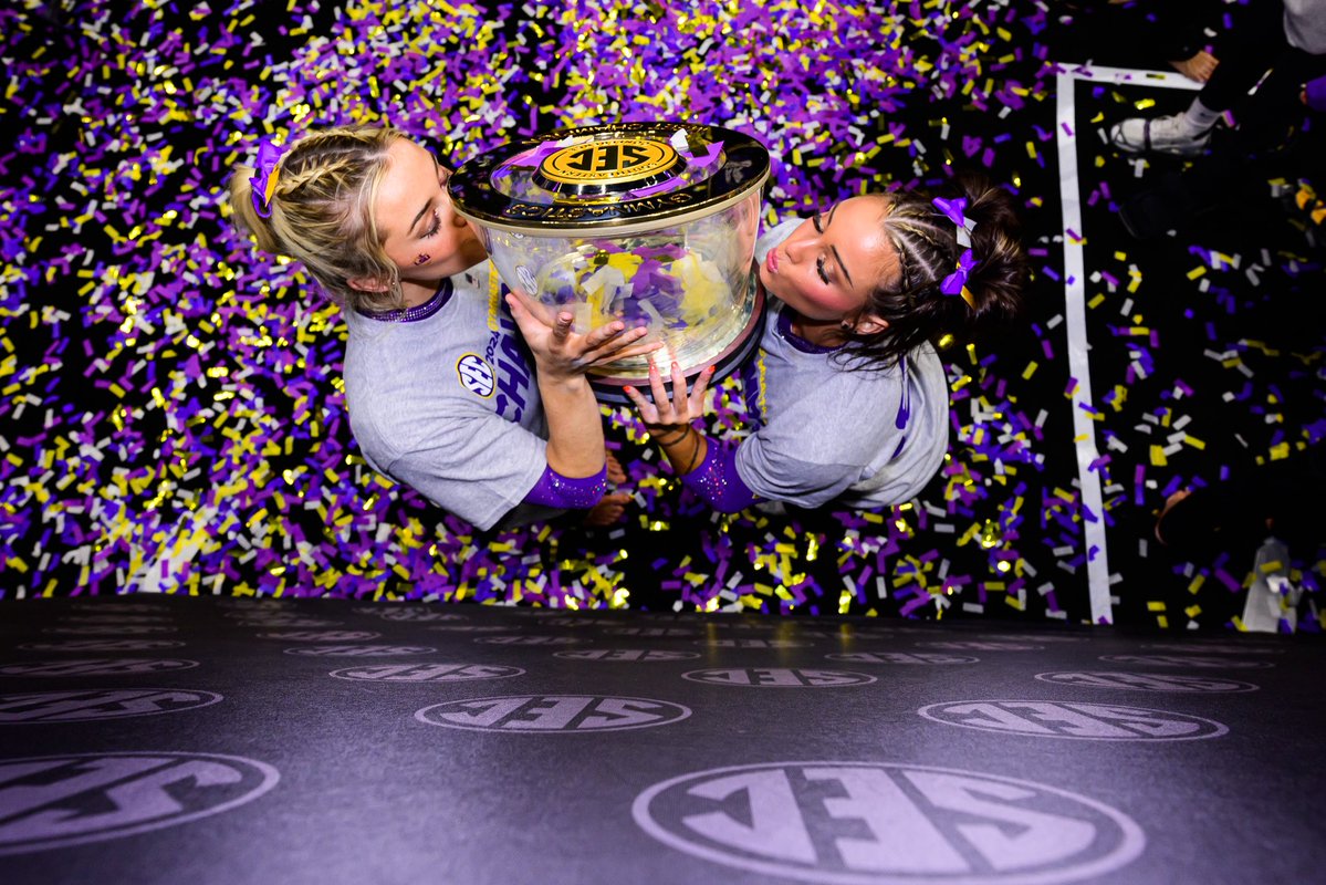 LSUgym's tweet image. Thinking about the last time we were in the @SmoothieKingCtr 🥰
We’ll see y’all in Nola again soon for the 2025 U.S. Gymnastics Championships on August 7-10!