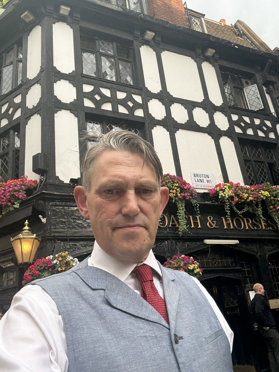 Towler's tweet image. Looking forward to speaking to the Vote Leave alumni group tonight.
The fight for sovereignty never ends.