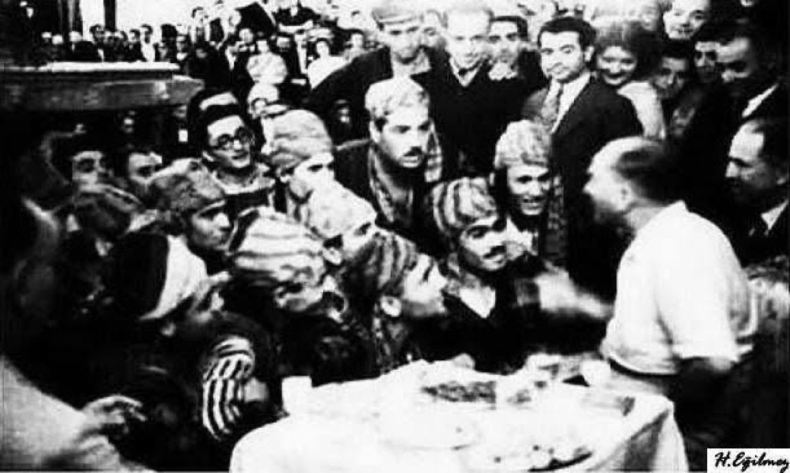 Bizim dinimiz, milletimize hakir, miskin ve zelil olmayı tavsiye etmez. Tam tersine Allah’ta, Peygamber de insanların ve milletin izzet ve şerefini korumalarını emreder.

Gazi Mustafa Kemal ATATÜRK