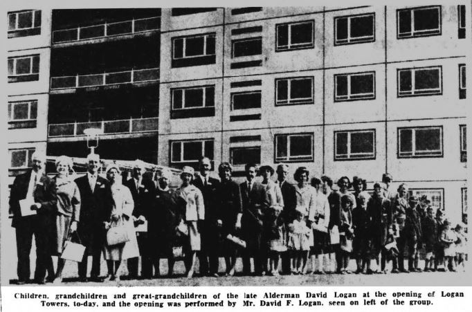 Liverpool1207's tweet image. When Logan Towers on Athol/Hedley Street opened on 22nd July 1966 it was the world’s tallest pre-fabricated building, and saw Liverpool overtake London in terms of high-rise residences.
Demolished 1991
