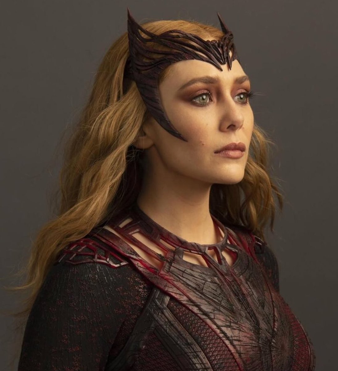 #WandaVision and #FantasticFour director, Matt Shakman, mentions the Scarlet Witch in a recent interview.

“Wanda’s never gone.”