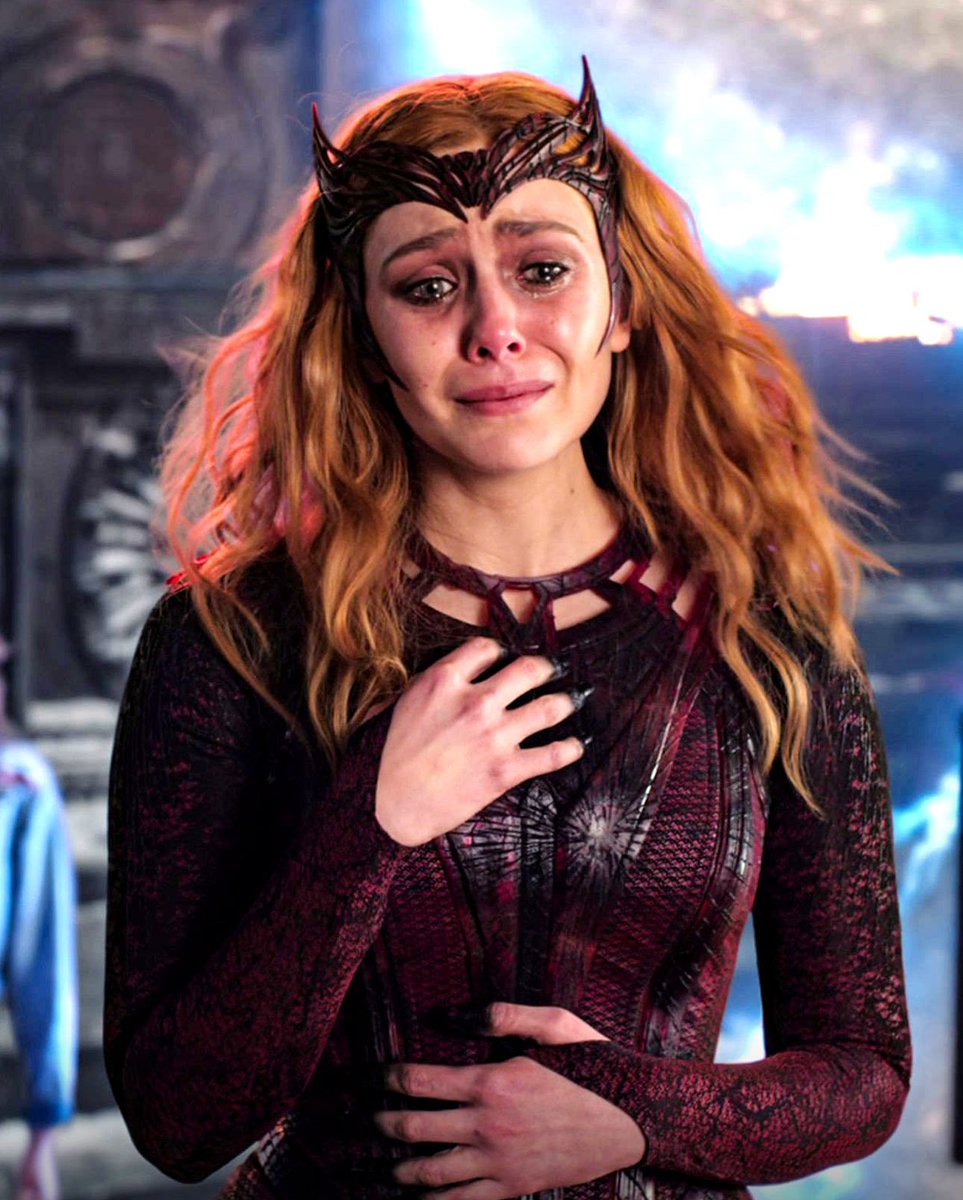 MCU_Direct's tweet image. #WandaVision director Matt Shakman has addressed if he believes Scarlet Witch is truly gone in the #MCU:
"Wanda's never gone."
(via @screenrant)