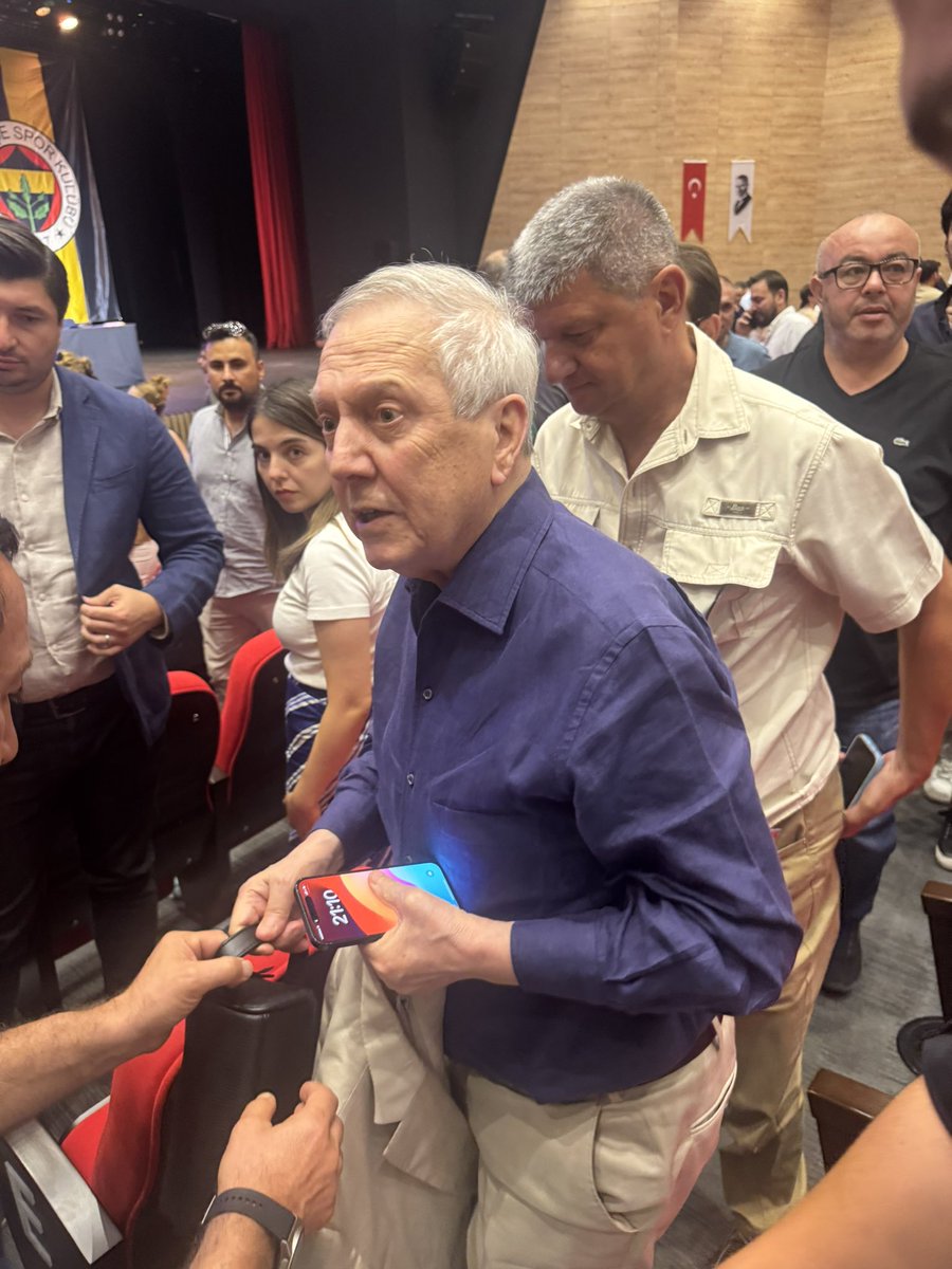 Başkan adayı olur yada olmaz ama hala ilk günkü gibi kalpten ilk günkü gibi içten seviyor Fenerbahçe’sini.