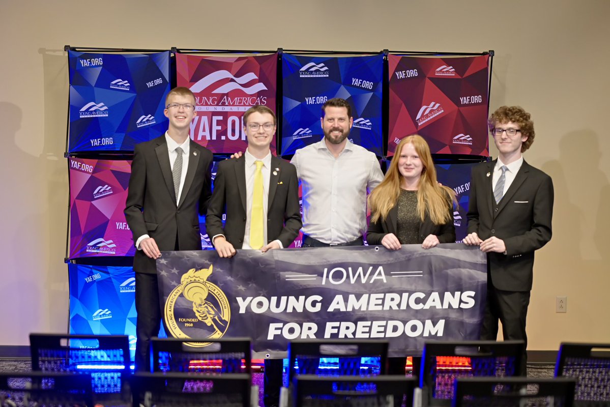 Iowa_YAF's tweet image. 04/21/25–The Sting of Censorship 🐝—
.
In April we hosted Elisha Krauss and then CEO of Babylon Bee, Seth Dillon. Now Iowa YAF is gearing up for the fall semester, and we’re certain the student body will not be dissapointed with our plans.