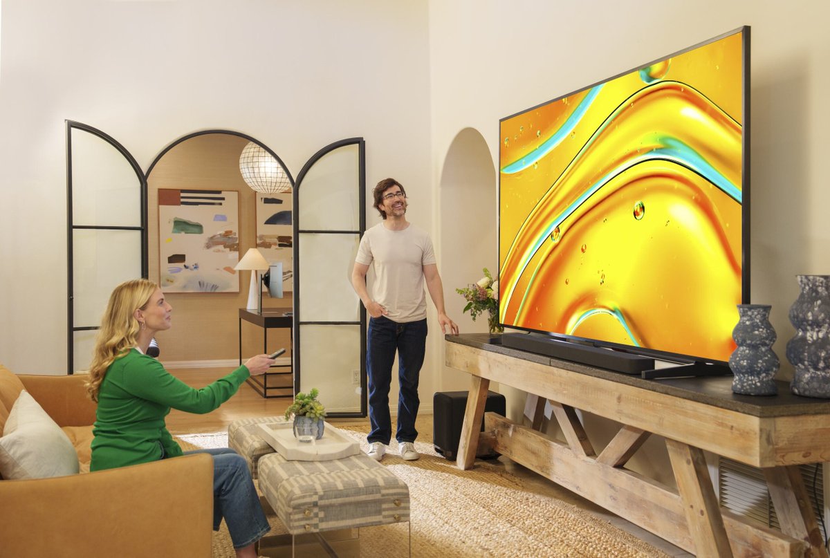 SonyElectronics's tweet image. Level up your living room. Explore the full range of Sony home theater products — because every night deserves a front row seat.