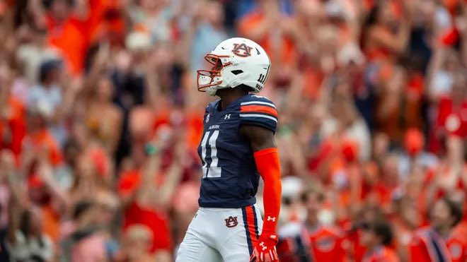 AceWDE's tweet image. Auburn wide receiver Malcolm Simmons is scheduled for a preliminary hearing on Aug. 13 at 9 a.m, per @aldotcomTigers