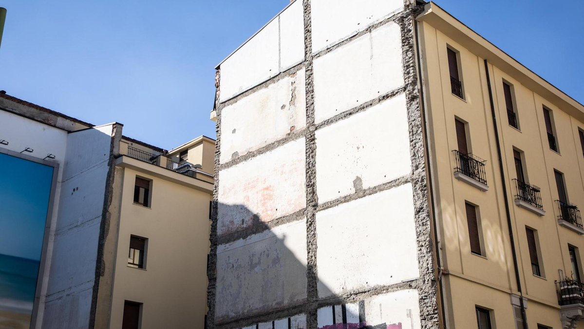 rep_milano's tweet image. Palazzo di via Lecco: Marinoni in vacanza dall’imprenditore che ha presentato il progetto in Comune milano.repubblica.it/cronaca/2025/0…
