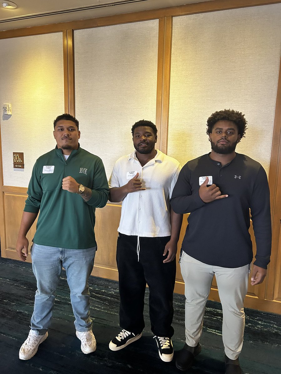 #HawaiiFB DTs Jamar Sekona, De’Jon Benton, and Qwyn Williams at the #BRADDAHHOOD GRINDZ player development meeting to kick off Fall Camp. #HawaiiFB