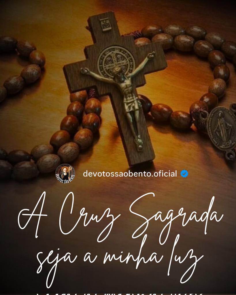 Que se afastem de perto de mim todas as forças malignas

São Bento, libertai-nos do mal!
São Bento, libertai-nos da inveja!
São Bento, libertai-nos do pecado!
Amém. 🙏♱