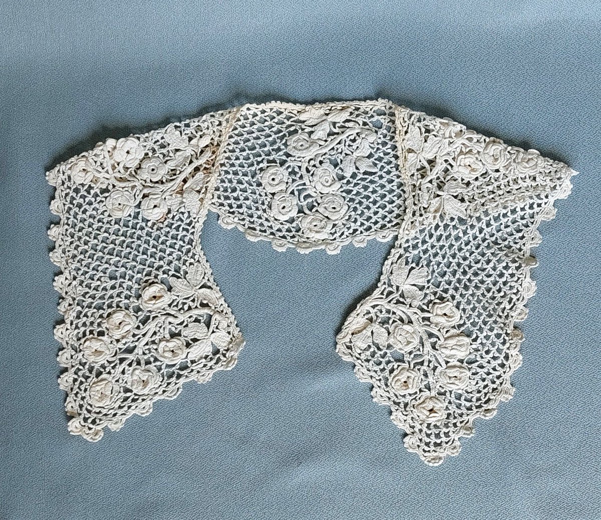 This #TechniqueTuesday, we are taking a look at #IrishCrochet. Developed in the 1800's, this #crochet technique uses motifs joined with mesh and can have so many applications. In the #CKCCommunityCollection, we have this stunning use for a #Collar. Learn more in our link in bio!