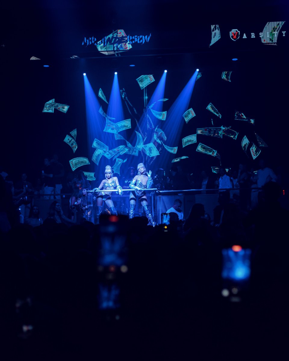 Donde los jueves saben a viernes 💋 Mentirosa Thursday ESTE JUEVES 24 de julio 🥃

🎟️ livnightclub.com/miami/events