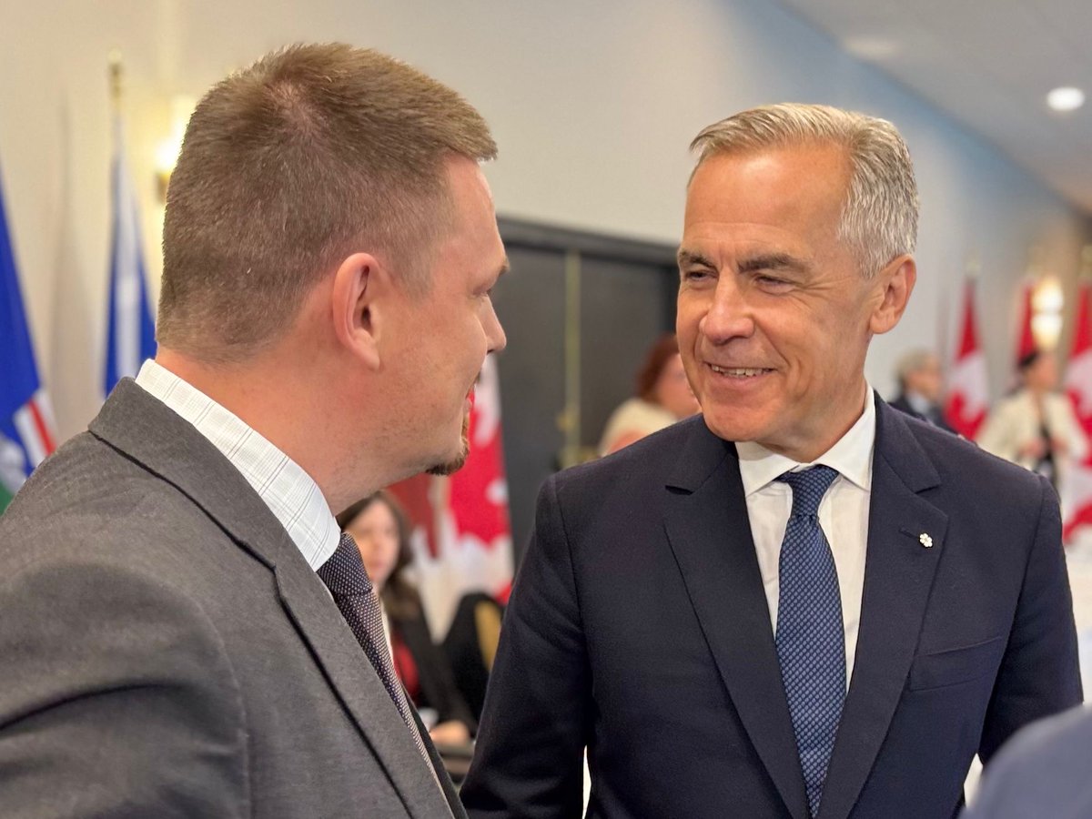 j_akeeagok's tweet image. At today’s First Ministers Meeting, my fellow premiers and I met with Prime Minister @MarkJCarney to discuss Canada–U.S. relations, international trade, and nation-building priorities.