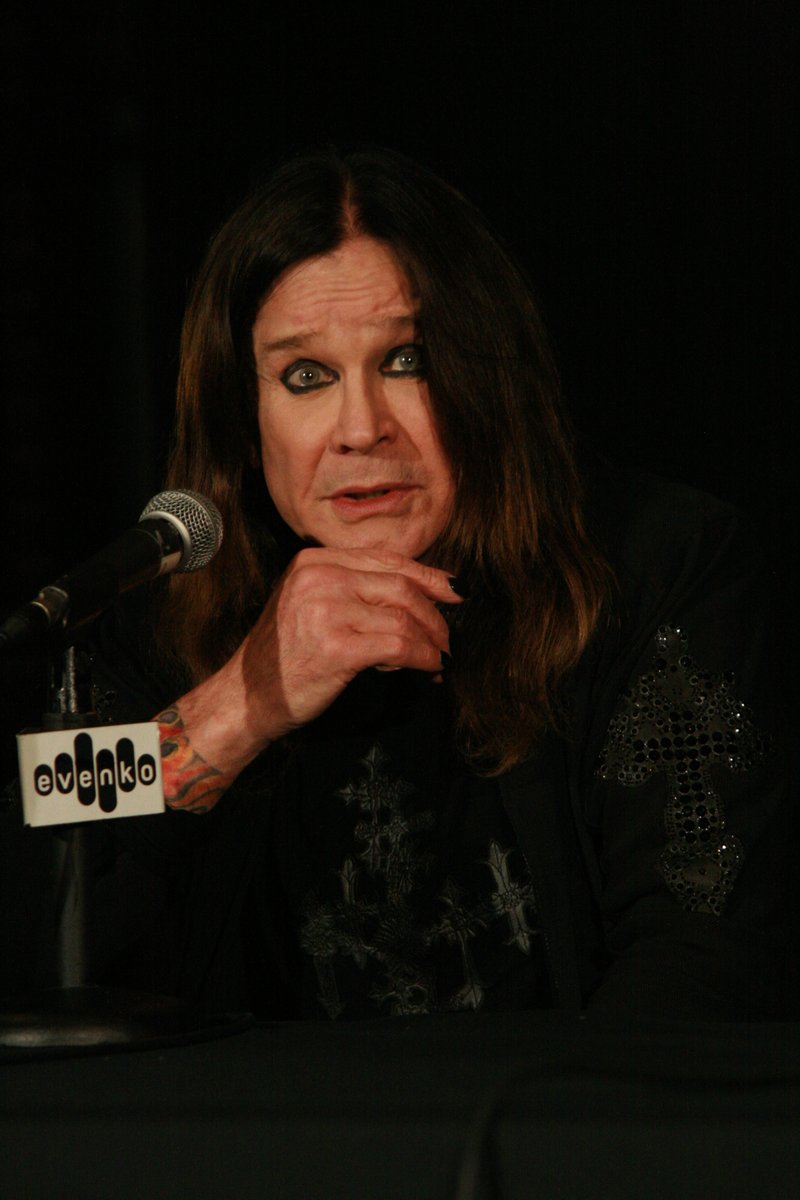 mitchlafon's tweet image. Here’s video of the Black Sabbath press conference I covered in Montreal on April 7th 2014.
youtu.be/SPisRAHx1OY
At the 5.48 - I was able to ask Ozzy a question. That constitutes the entirety of my Ozzy ‘interviews’ over the years.
(Pic by Mitch Lafon)