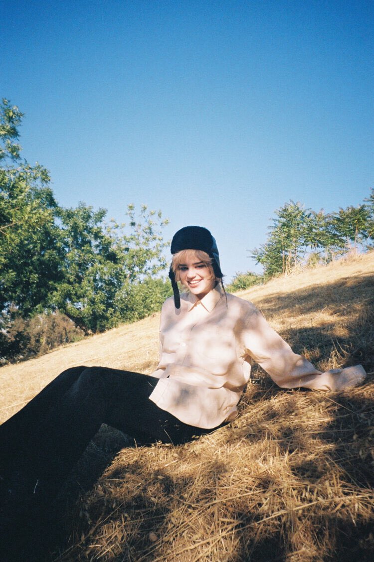 dailysoapy's tweet image. Outtakes of Sophie Thatcher for Reserved Magazine, 2022