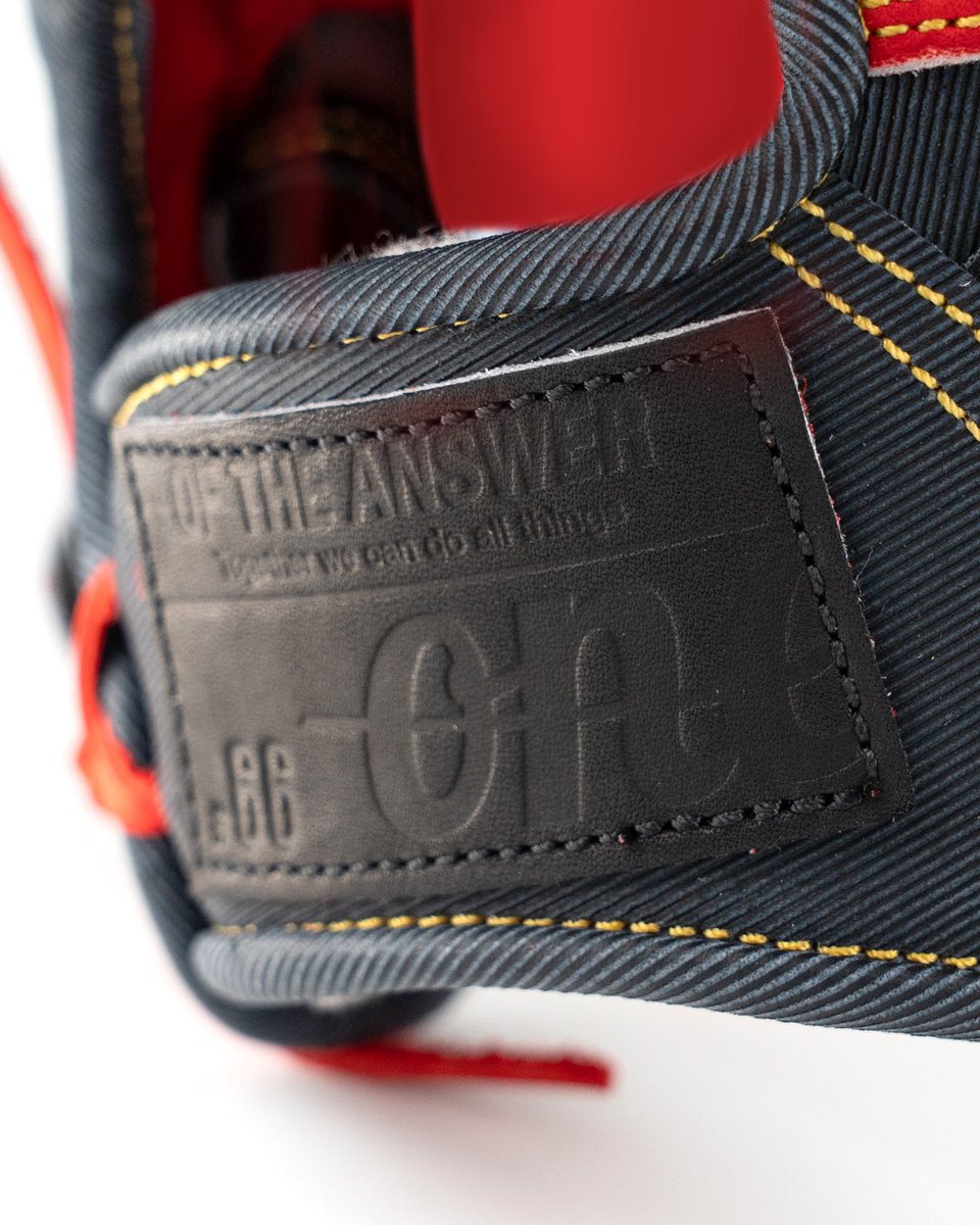 【抽選販売世界10個限定】
#66(レッド) THE ONE DENIM AUTHENTICS（シリアルNo.付き）

モデル#66
強い送球を生み出す捻りタイプ

#万波中正