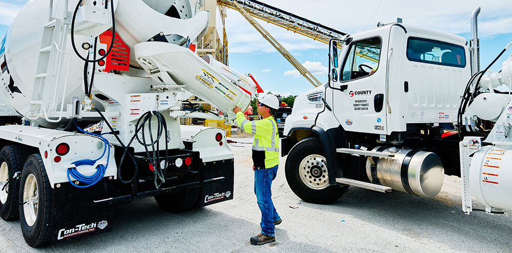 County Materials supplies ready-mix concrete across Florida - designed for strength, durability, and lasting performance.

Learn more: hubs.li/Q03vh4fB0