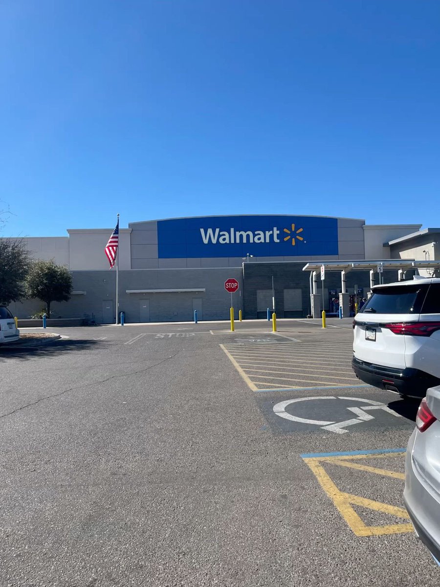 Stacyscott33332's tweet image. Pizza piazza