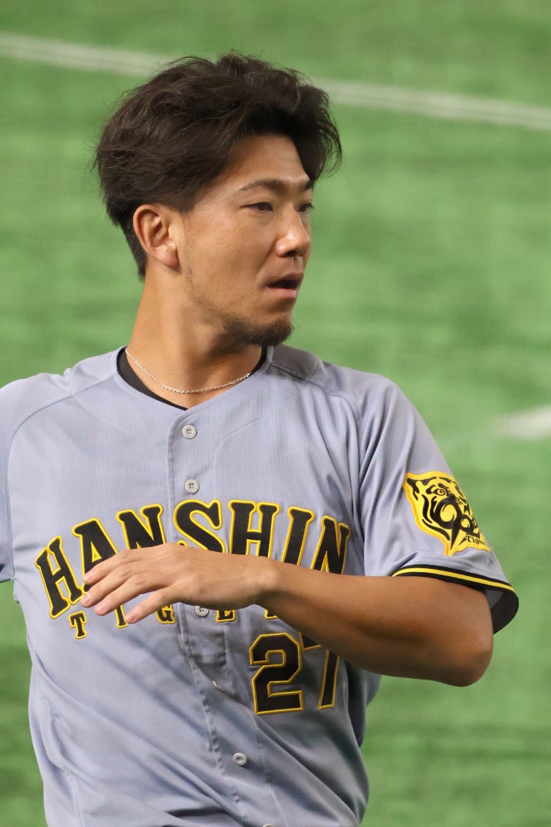 伊藤将司　27 ユニフォーム Lサイズ ストライプ 伊藤将司 27 ユニフォーム Lサイズ ストライプ