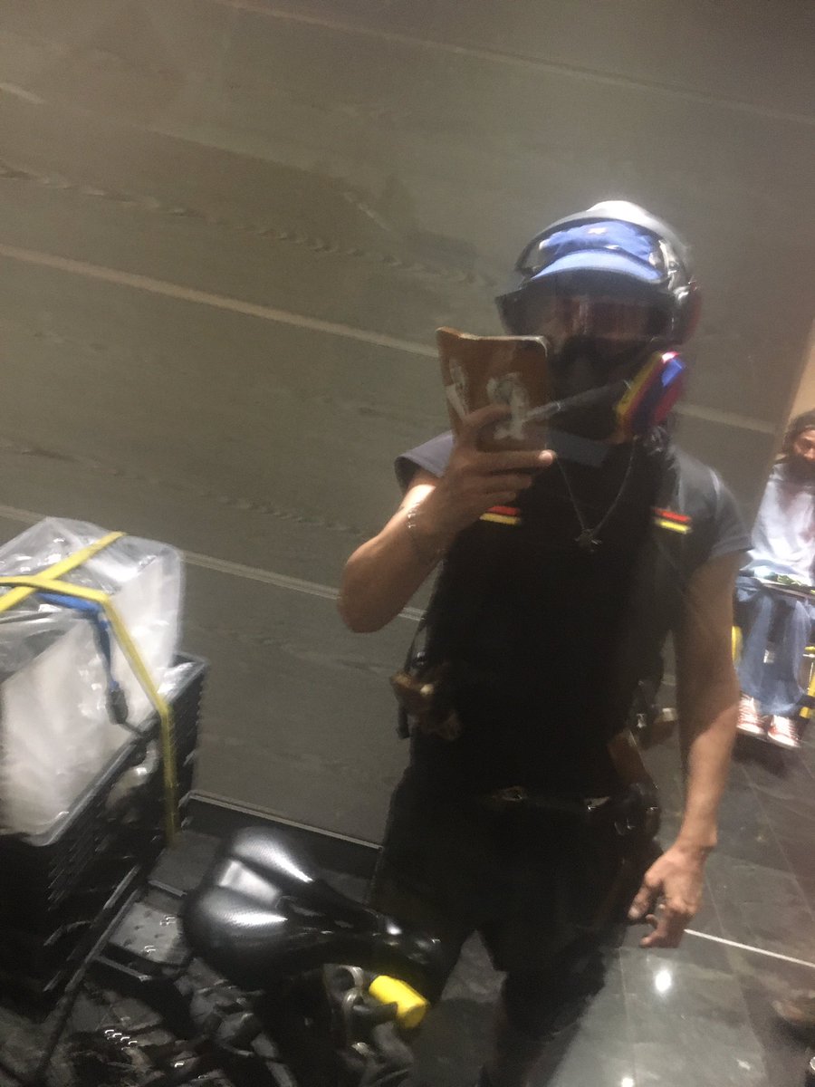 JonJonAnimation's tweet image. My local mask bloc chipped in for a @NorthBoxSystems for someone vulnerable who is often with unstable or no housing. My guy J-Rad assembled it and I will complete the run as the delivery boy. Just picked it up from homie. Delivery tmr! Also, peep the new P100 colour ways. ✨