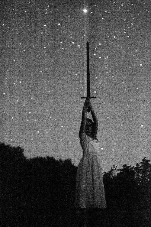 GaelicFuturist's tweet image. Strange women standing on hills distributing swords is a perfectly fine basis for a system of government.