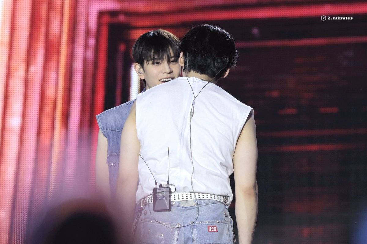2minutes_rule's tweet photo. 250722 Madrid

👀

#리노 #Leeknow #승민 #Seungmin 
#스트레이키즈 #StrayKids #2min #가관즈 https://t.co/FZJA1gbsBm
