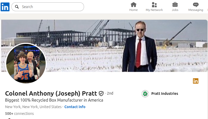 AaronDodd's tweet image. Why is this uber-wealthy Trumpist nutter calling himself "Colonel"? As far as I can ascertain he has not completed any military service whatsoever for any country. #auspol #AnthonyPratt