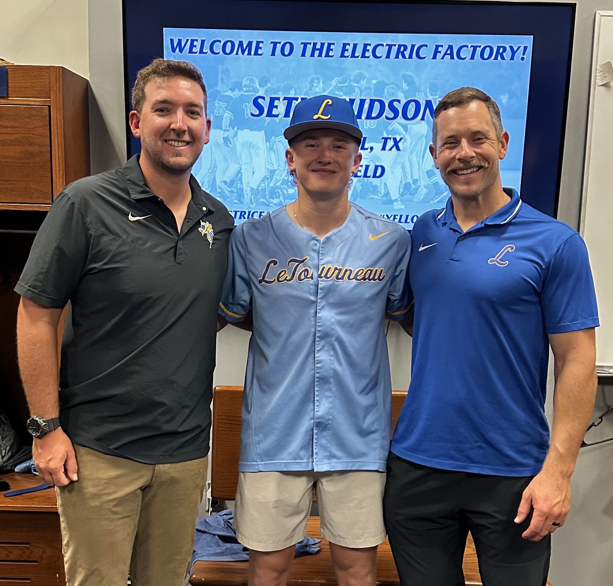 Seth Hudson (@sethhudson_) on Twitter photo Blessed to be able to continue my academic and athletic career at LeTourneau University! Go YellowJackets!!! ⚡️
#letuelectricfactory
<a href="/CoachPhillips28/">Paul Phillips</a>
<a href="/Coach_Skip24/">Ross Skipper</a>
<a href="/HAdelgren17/">Harrison Adelgren</a> Blessed to be able to continue my academic and athletic career at LeTourneau University! Go YellowJackets!!! ⚡️
#letuelectricfactory
<a href="/CoachPhillips28/">Paul Phillips</a>
<a href="/Coach_Skip24/">Ross Skipper</a>
<a href="/HAdelgren17/">Harrison Adelgren</a>