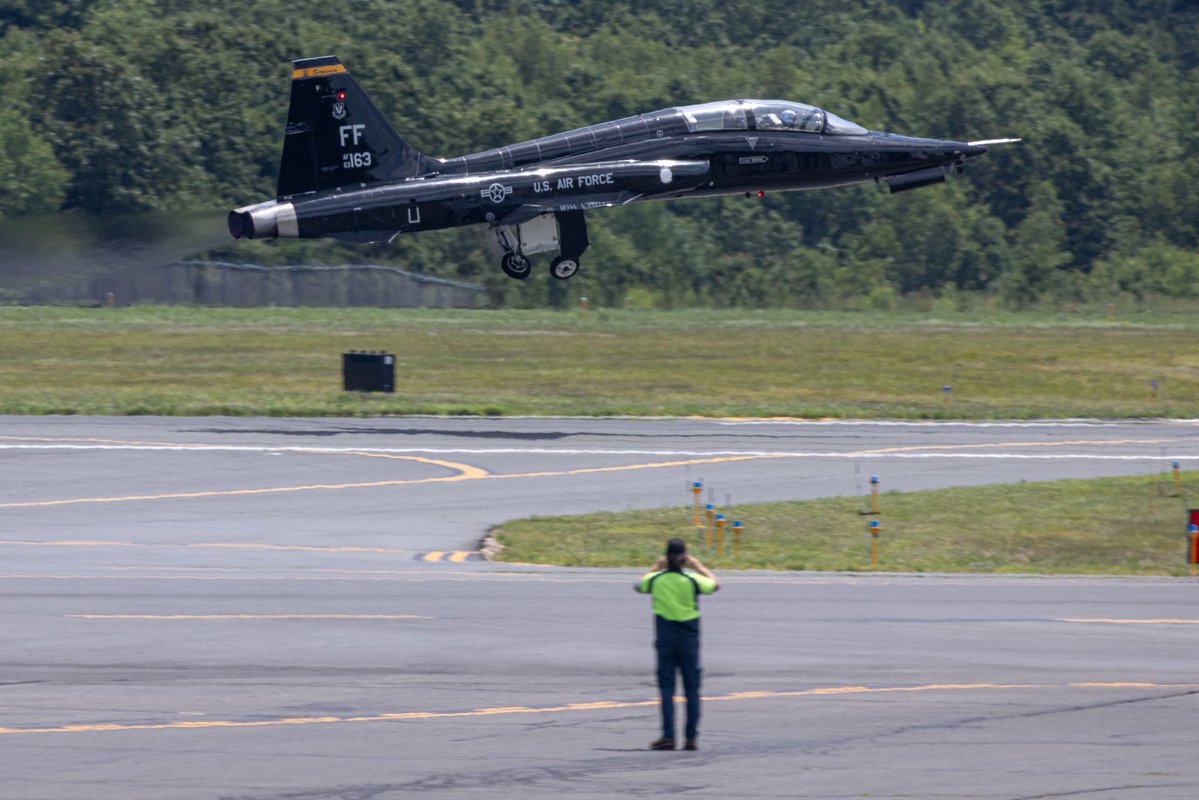 mhtplanes's tweet image. FIRST01 departing Westfield-Barnes this afternoon! This Raptor diverted on its way home from Europe after being a part of Operation Midnight Hammer!🦖