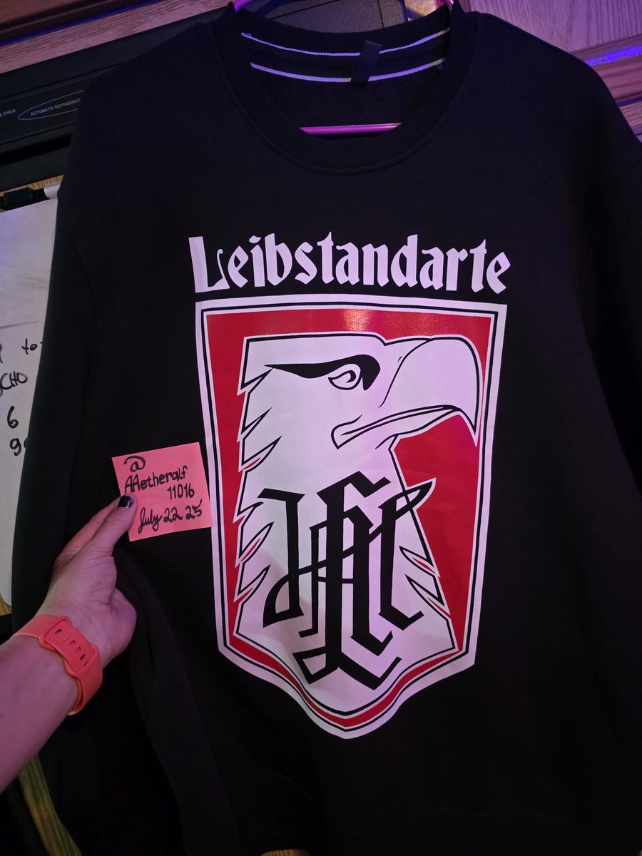 AAetheralf11016's tweet image. Love this shirt.
AH!