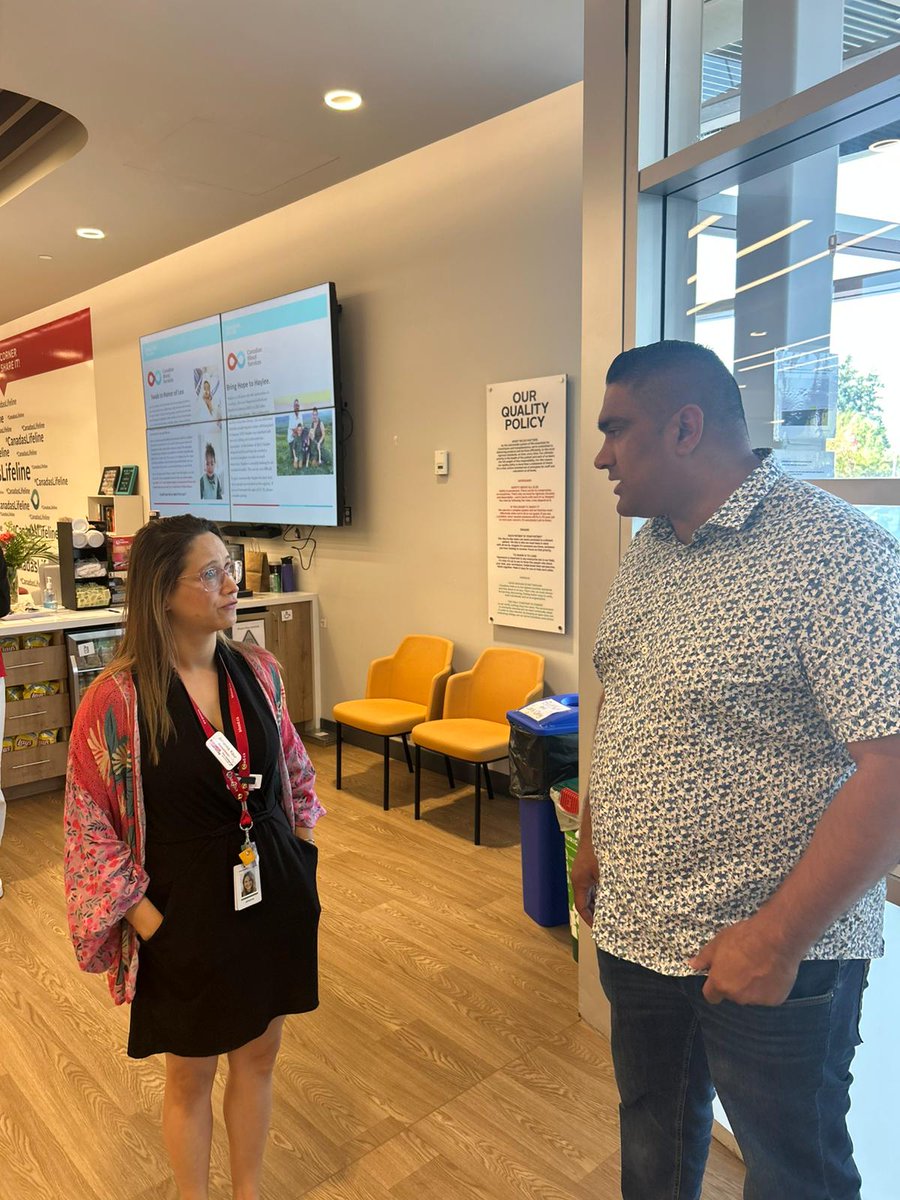 HarmanBhanguBC's tweet image. Today I had the pleasure of visiting the Canadian Blood Services Plasma Donor Centre in Abbotsford on South Fraser Way.
We discussed the various components sourced from blood donations and how they can be used for lifesaving treatments such as blood transfusions and medications.…