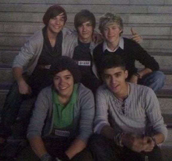 t91loupics's tweet image. It's been 15 years since his first audition and being part of one direction &lt;3 ⭐️!
