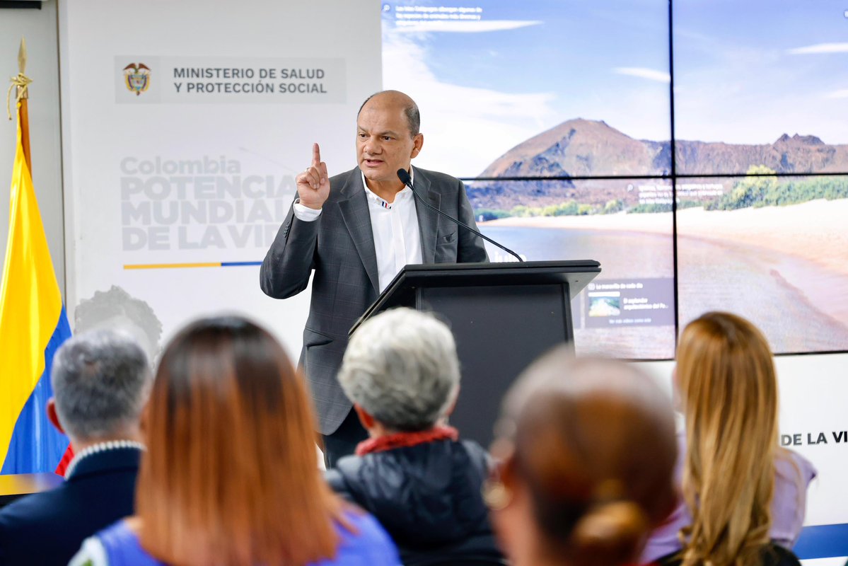 MinSaludCol's tweet image. 🤝 Hoy se firmó el Acuerdo Final de la Mesa de Negociación Sindical Unificada del Sector Salud 2025, un paso clave para dignificar el trabajo de quienes cuidan la vida en Colombia.
En presencia de los viceministros @urregofinseya y @Luis_AMartinezS, y con la participación de las…