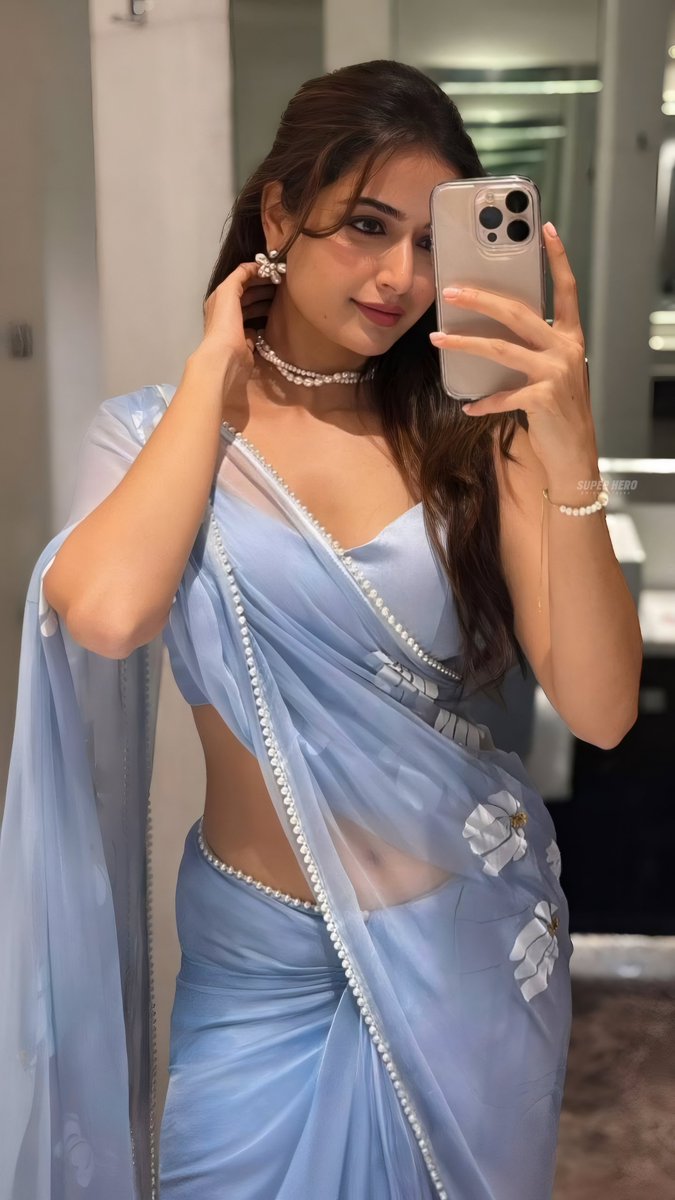 Ashh ❤️‍🔥

ASHIKA RANGANATH
