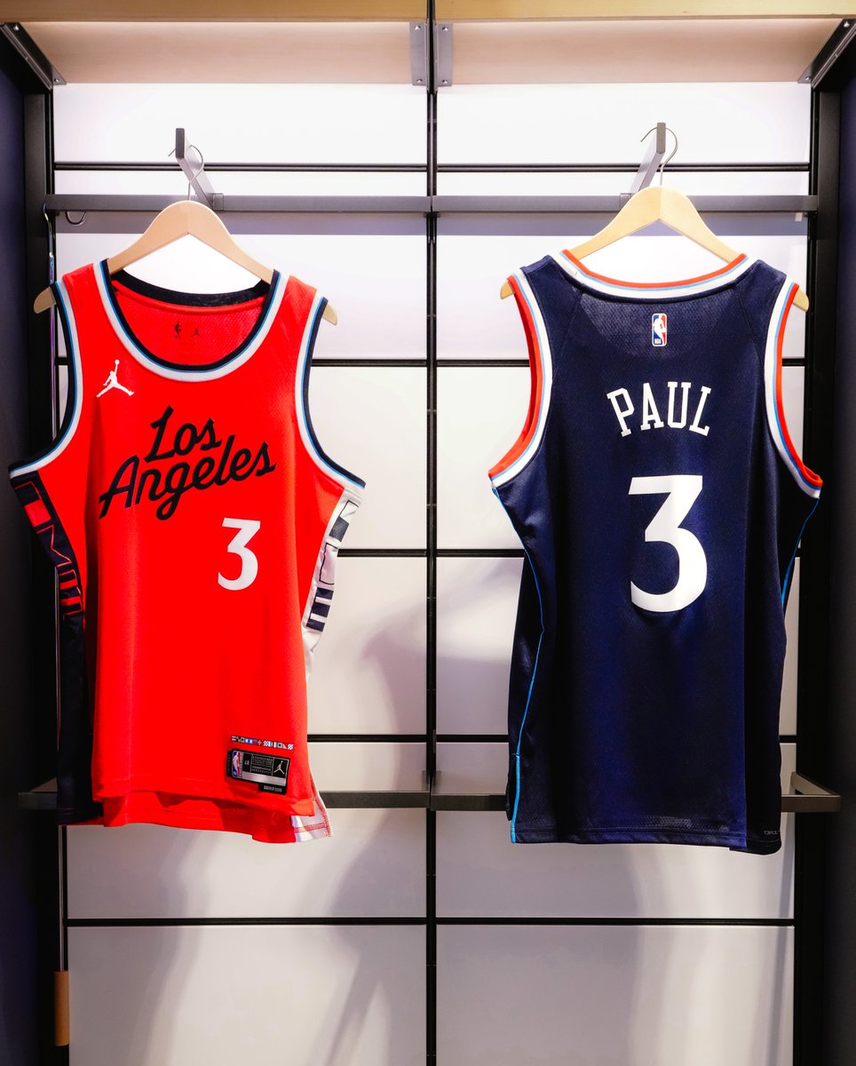 LAClippers's tweet image. CP3⃣
Get your new Chris Paul jersey before they sell out 👉 bit.ly/4ojNURV