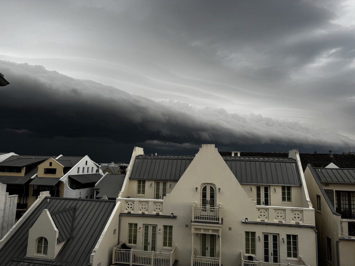 jnelsonWJCL's tweet image. And here’s the visual at PCB @LukeSampe — my neighbor’s sent me this.