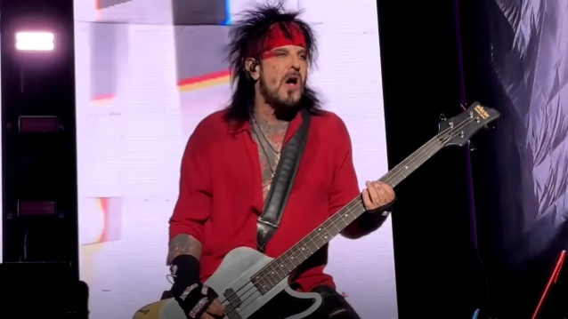 BLABBERMOUTHNET's tweet image. MÖTLEY CRÜE's NIKKI SIXX On OZZY OSBOURNE's Death: 'What A Loss To Music All Around' blabbermouth.net/news/motley-cr…