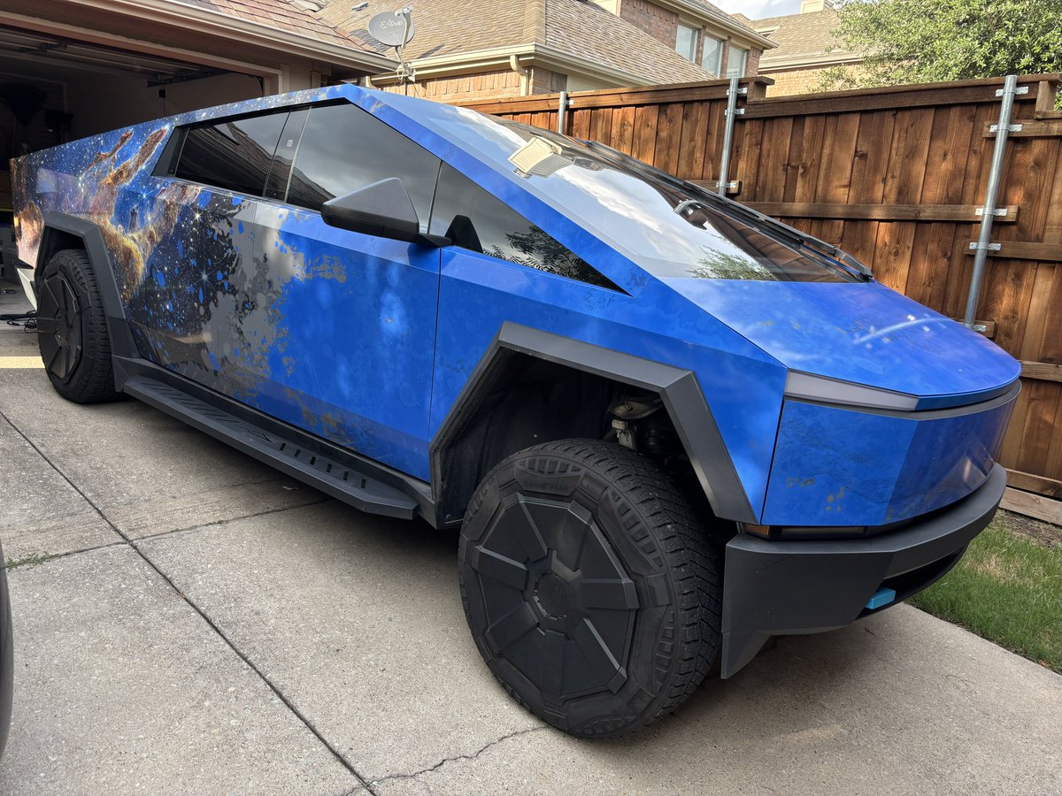 mrtimer2022's tweet image. 🚨 It’s happening! My older son and I are driving TARS to @theXtakeover! Tomorrow morning we will begin a 1800 mile journey across the country! We have no time to sightsee and we are only focused on attending the event! Travel with us and see you in California! 😎👍