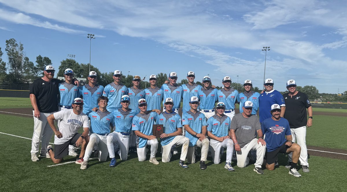 kimlynam2's tweet image. Area champs! On to state! Great job, Titans! #champs