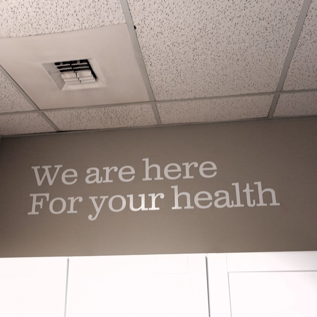 midnightmission's tweet image. Big news! The renovated Wesley Health Centers office at The Midnight Mission is open! Thanks to a powerful partnership, our participants now have access to quality onsite medical care—right where they are.

Because healing starts with care. 💛

 #SkidRowHealing #CommunityHealth