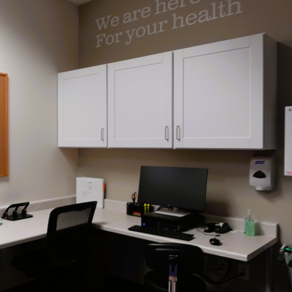 midnightmission's tweet image. Big news! The renovated Wesley Health Centers office at The Midnight Mission is open! Thanks to a powerful partnership, our participants now have access to quality onsite medical care—right where they are.

Because healing starts with care. 💛

 #SkidRowHealing #CommunityHealth