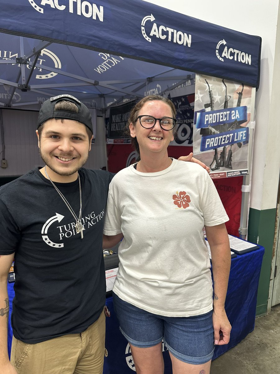 NFormicaGOP's tweet image. Great to see you again Amanda!
I helped her register Republican 🔴 last year at the York State Fair. 📌 She was a convicted felon 27 years ago.
Last year was her first time voting & of course it was for Trump! She is looking forward to voting this year & next year to help turn…