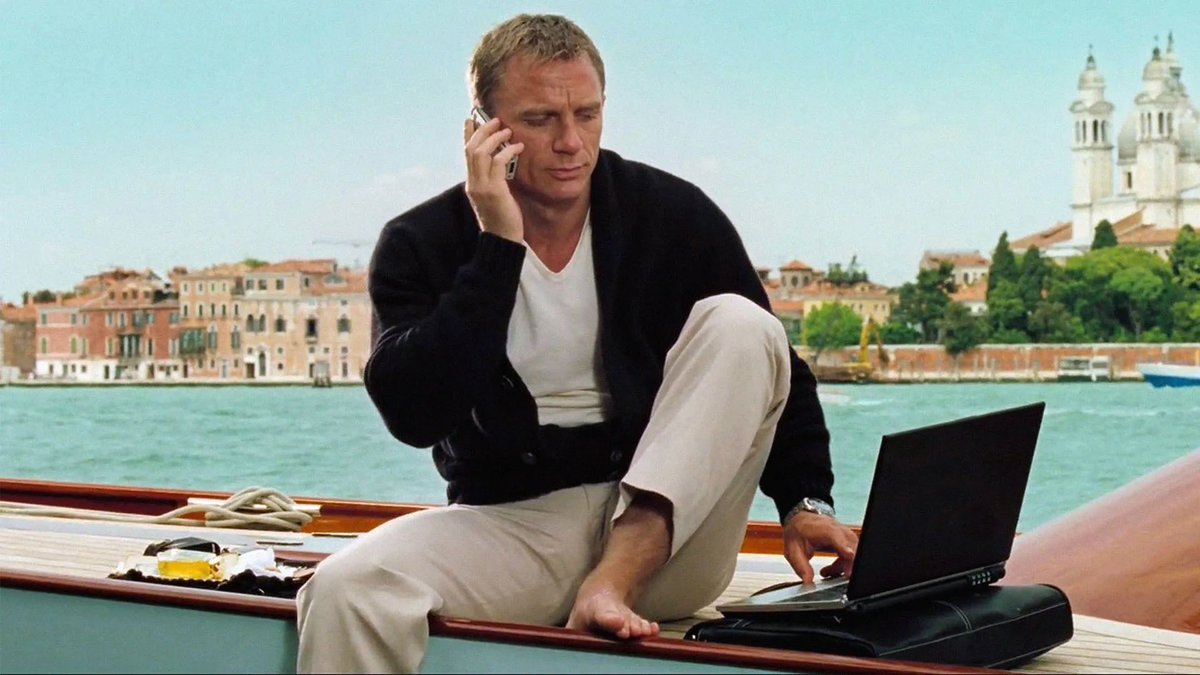 ObtainerOf's tweet image. “Claude, make me richer, here is my bank account info”