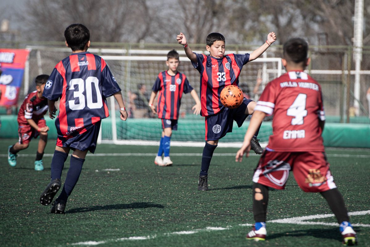 SanLorenzo's tweet image. Los chicos de la Escuela de Fútbol de San Lorenzo con sede en Moreno disfrutaron dos jornadas inolvidables en Ciudad Deportiva. Compitieron ayer y hoy en la San Lorenzo Cup que reunió a distintos clubes del AMBA y del Interior del país.
La Escuela de Fútbol de Moreno es una de…
