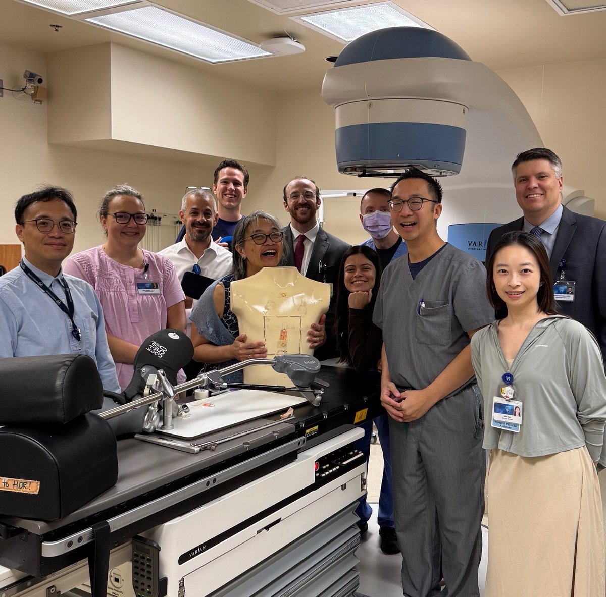 Teamwork makes the beam work!

Our clinical and physics residents successfully simulated and treated spinal cord compression in a phantom patient, combining clinical urgency with dosimetric precision. 
#RadOnc #ResidentEducation #MayoClinicAZ #MedicalPhysics