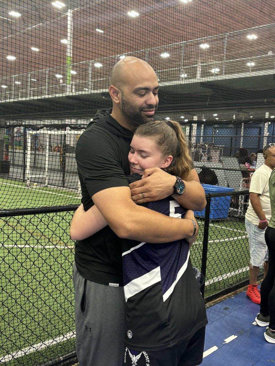 Kyndal Haroski (@kyndalharoski) on Twitter photo Bittersweet to end AAU! 6 game avgs-16 pts, 3.1 assts, 4.6 rebs, 1 steal. Thankful to end with some of the best! <a href="/SCEaglesAAU/">SC EAGLES AAU</a> <a href="/girls_riverside/">Riverside Girls Basketball</a> <a href="/wyatt_r70517/">Coach Kevin R Wyatt</a> <a href="/CoachRikardNCSA/">Kaliann Rikard</a> <a href="/NCSAwbb/">NCSA Women’s Basketball Recruiting</a> <a href="/UARiseGirls/">UA Rise Girls I Basketball</a> <a href="/PGH_SCarolina/">Prep Girls Hoops South Carolina</a> <a href="/Swanny1973/">Bret Swanson</a> Bittersweet to end AAU! 6 game avgs-16 pts, 3.1 assts, 4.6 rebs, 1 steal. Thankful to end with some of the best! <a href="/SCEaglesAAU/">SC EAGLES AAU</a> <a href="/girls_riverside/">Riverside Girls Basketball</a> <a href="/wyatt_r70517/">Coach Kevin R Wyatt</a> <a href="/CoachRikardNCSA/">Kaliann Rikard</a> <a href="/NCSAwbb/">NCSA Women’s Basketball Recruiting</a> <a href="/UARiseGirls/">UA Rise Girls I Basketball</a> <a href="/PGH_SCarolina/">Prep Girls Hoops South Carolina</a> <a href="/Swanny1973/">Bret Swanson</a>