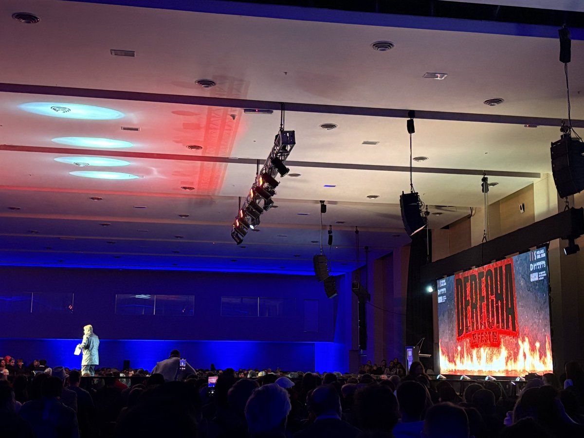 Márquez en La Derecha Fest: "Estamos en guerra. No crean que estamos en una democracia noruega. Son enemigos (...) y qué tenemos que hacer con nuestros enemigos? No se puede dialogar. Hay que exterminarlos política, cultural e ideológicamente".