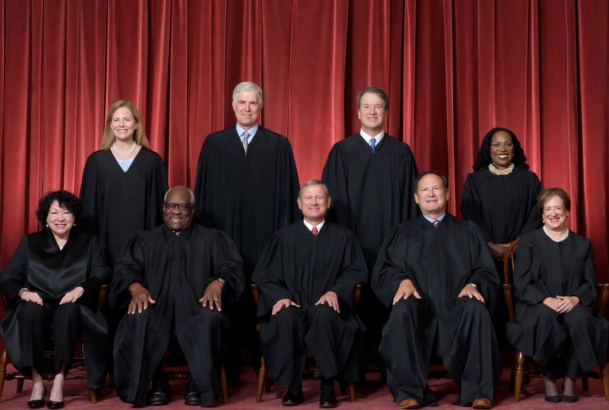 SaveAmericaNew's tweet image. Would you support Trump ignoring the Supreme Court and continue deporting illegal immigrants ?
