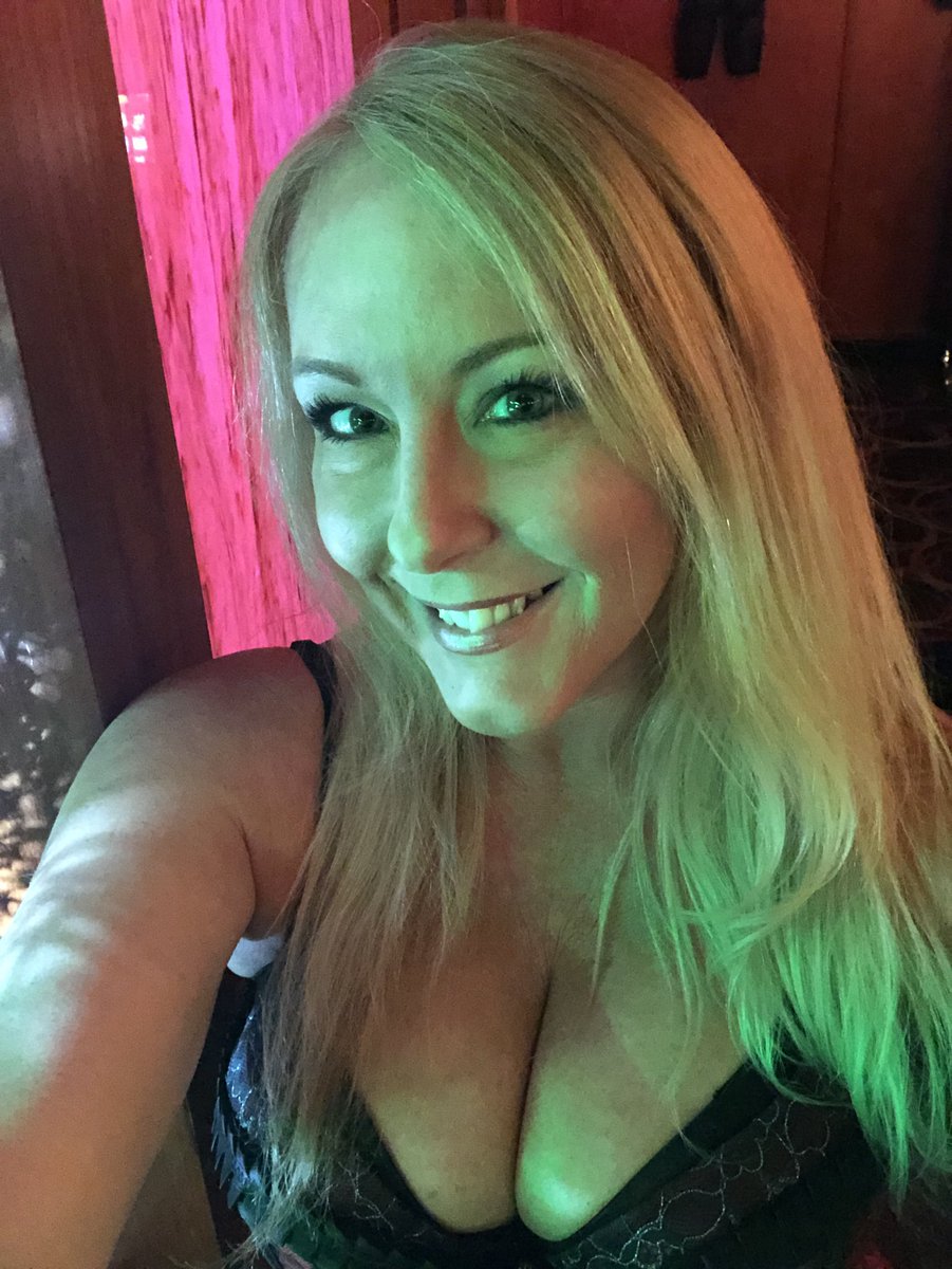 RobKovach999's tweet image. My #WCW & #WednesdayWomanWrestler is my Beautiful BFF @amberoneal1! She's a Caring Soul with a Heart of Gold & Inspirational! Keeps it real 24/7 💯 God Bless hon!💖U #PMA #PositiveVibes